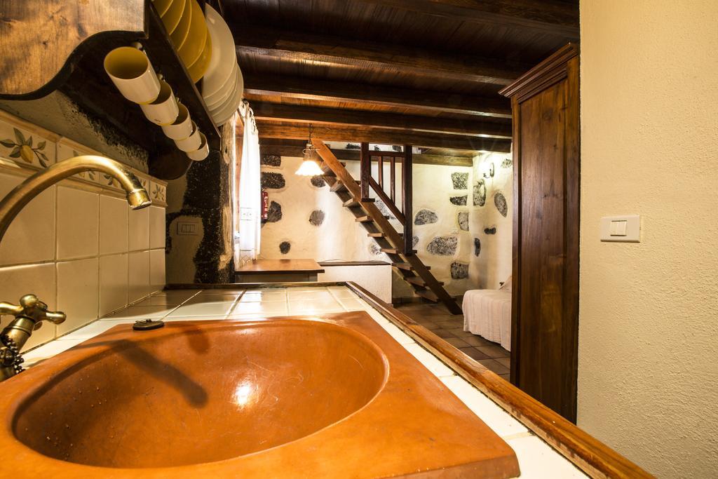 Casa Rural De Piedra フロンテーラ エクステリア 写真